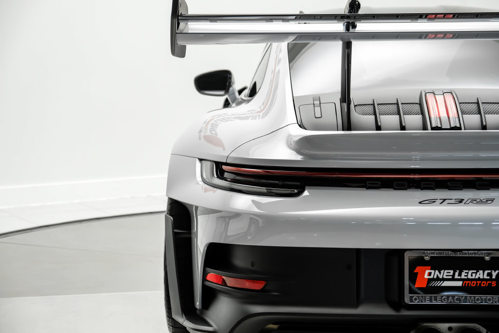 Used 2025 Porsche 911 GT3 RS RWD image 54