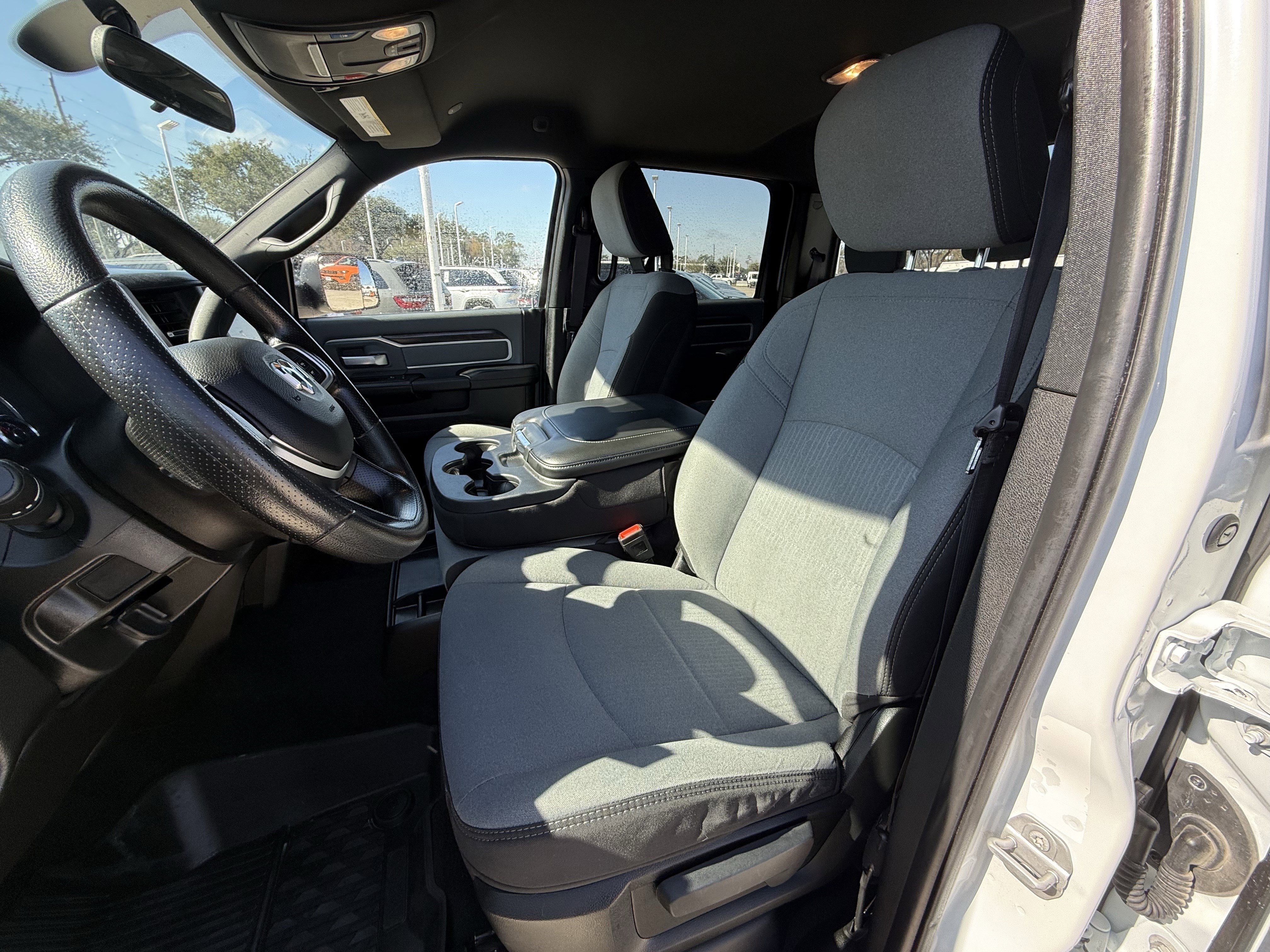 Used 2022 RAM 2500 Big Horn w/ Cold Weather Group image 27