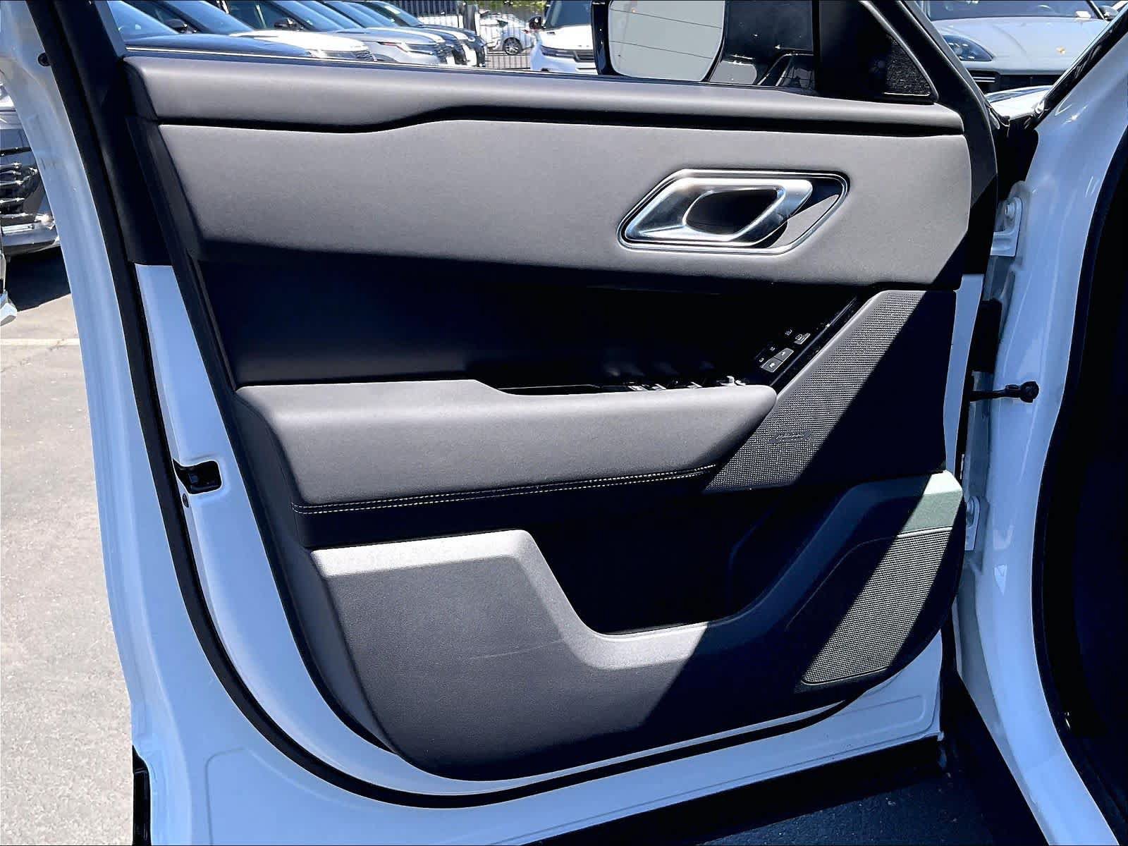 New 2026 Land Rover Range Rover Velar Belgravia AWD/4WD image 24