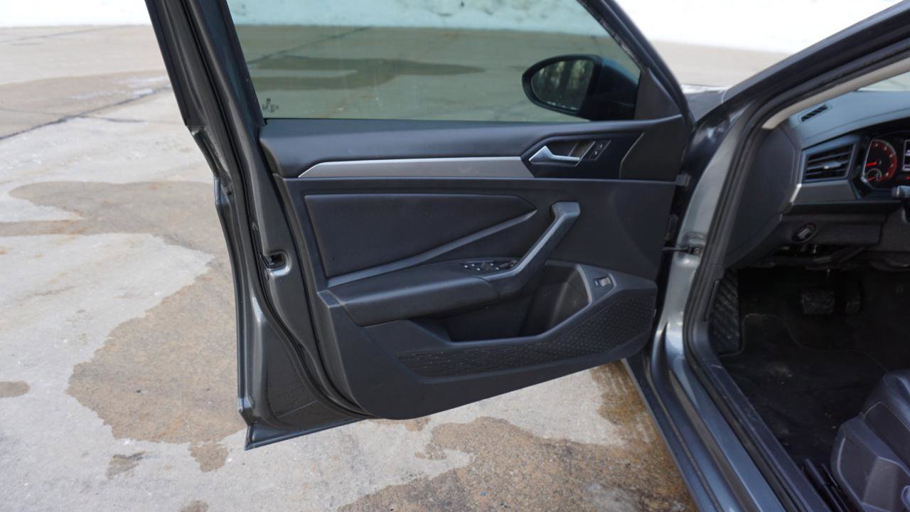 Used 2019 Volkswagen Jetta R-Line image 26