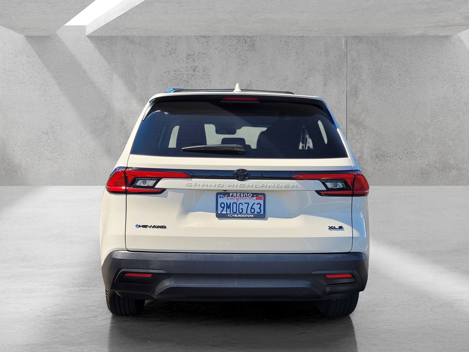 Used 2024 Toyota Grand Highlander XLE image 5