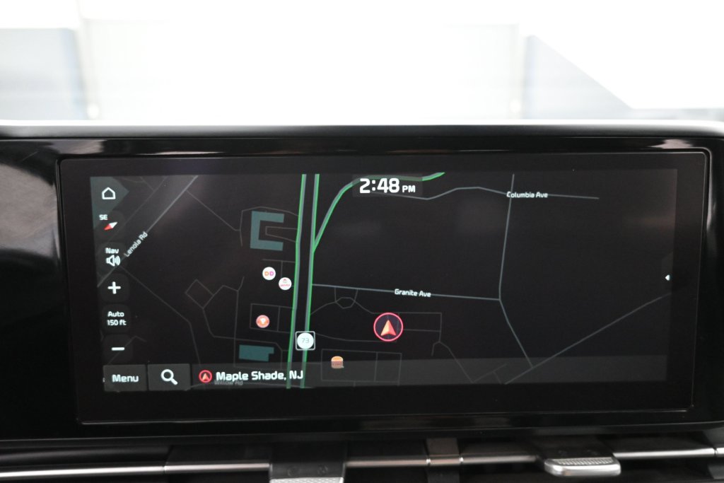 Used 2024 Kia Carnival EX FWD image 11