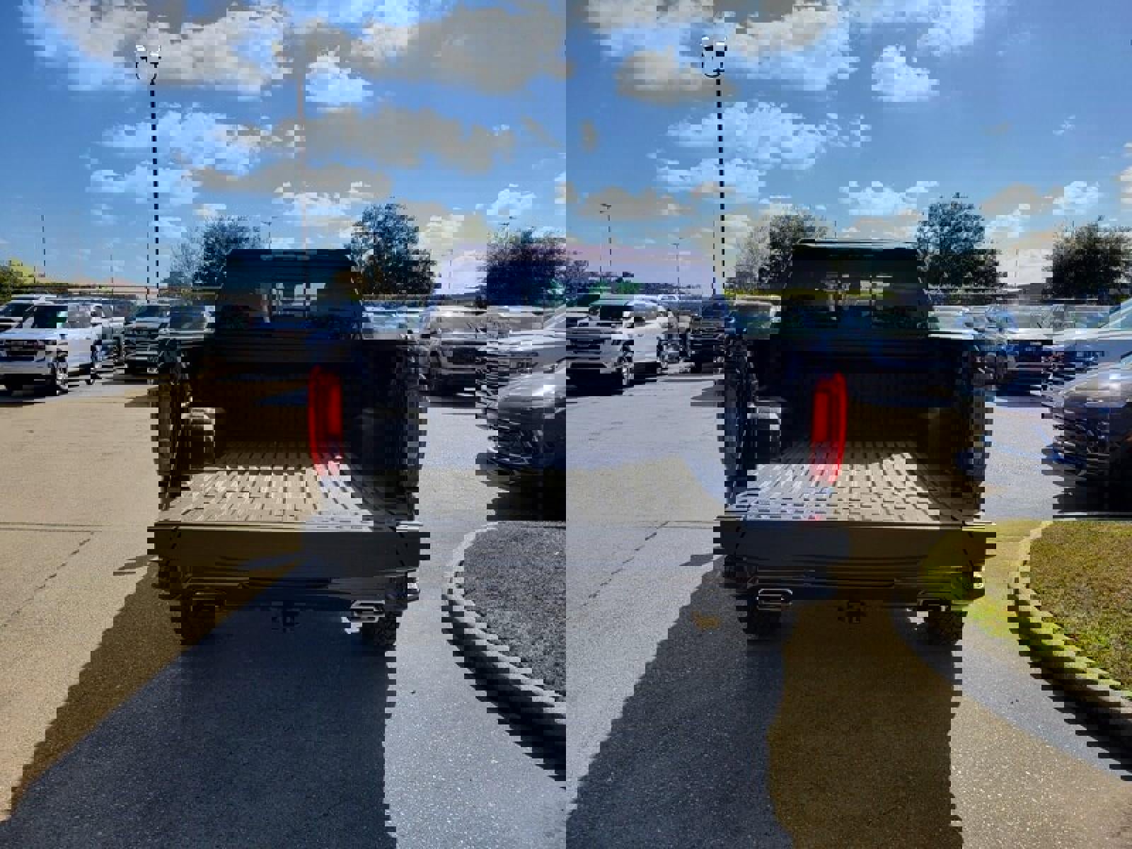 New 2026 GMC Sierra 1500 AT4 w/ AT4 Premium Package image 7