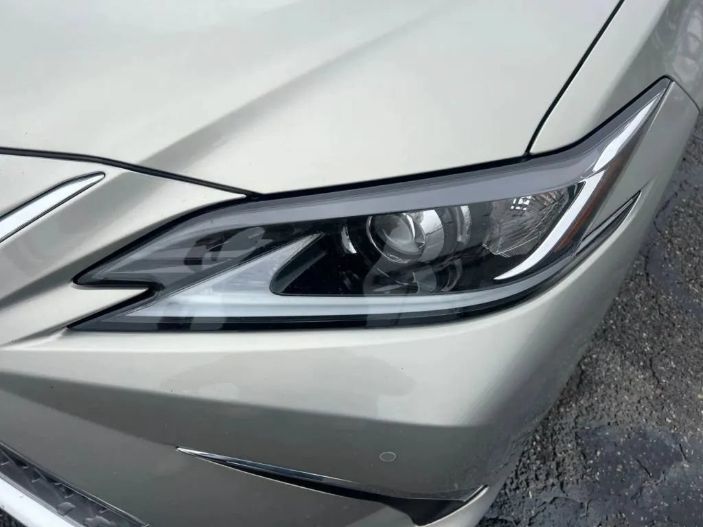 Used 2020 Lexus ES 350 w/ Premium Package FWD image 33