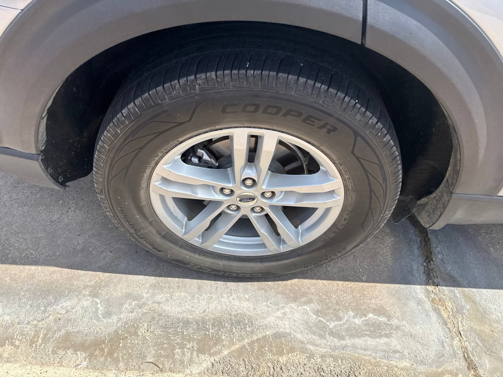 Used 2021 Ford Explorer XLT RWD image 9