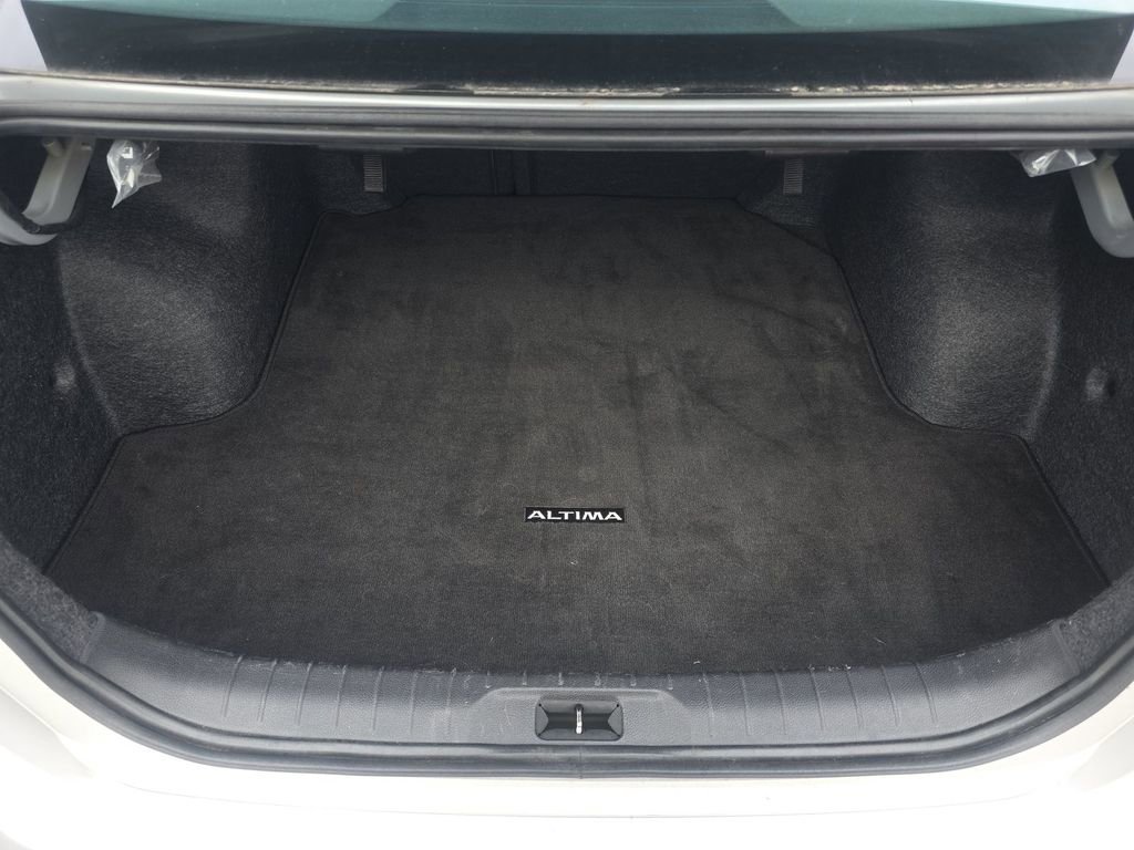 Used 2024 Nissan Altima 2.5 SV image 24