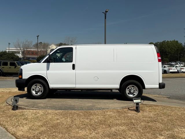 Used 2021 Chevrolet Express 2500 w/ Driver Convenience Package image 4