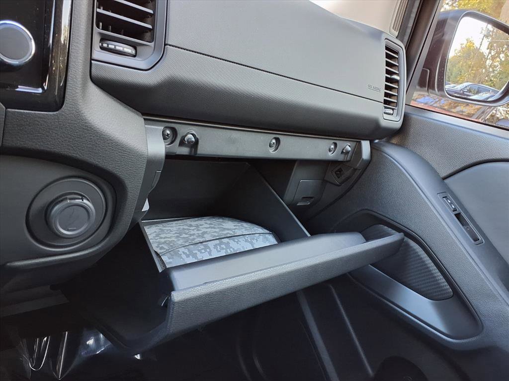 Used 2024 Nissan Frontier S w/ Tow Package image 25