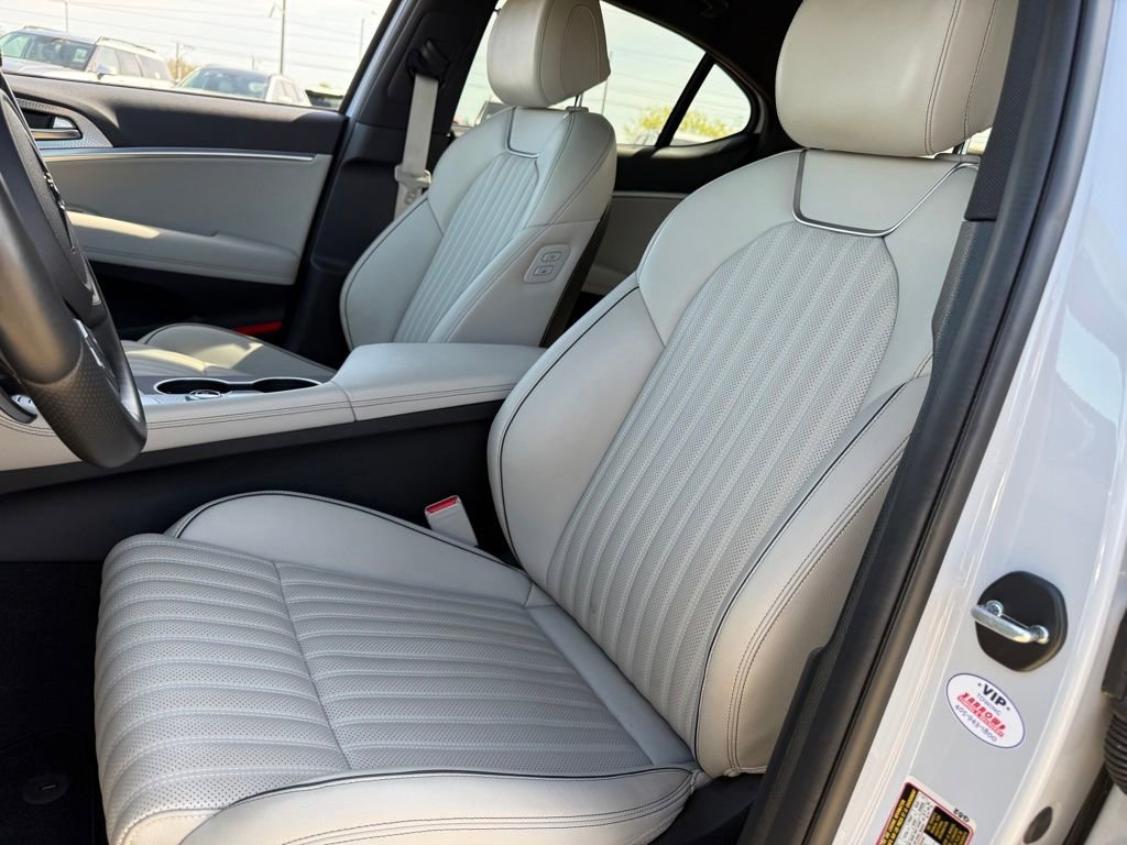 Used 2023 Genesis G70 2.0T w/ Sport Prestige Package image 24