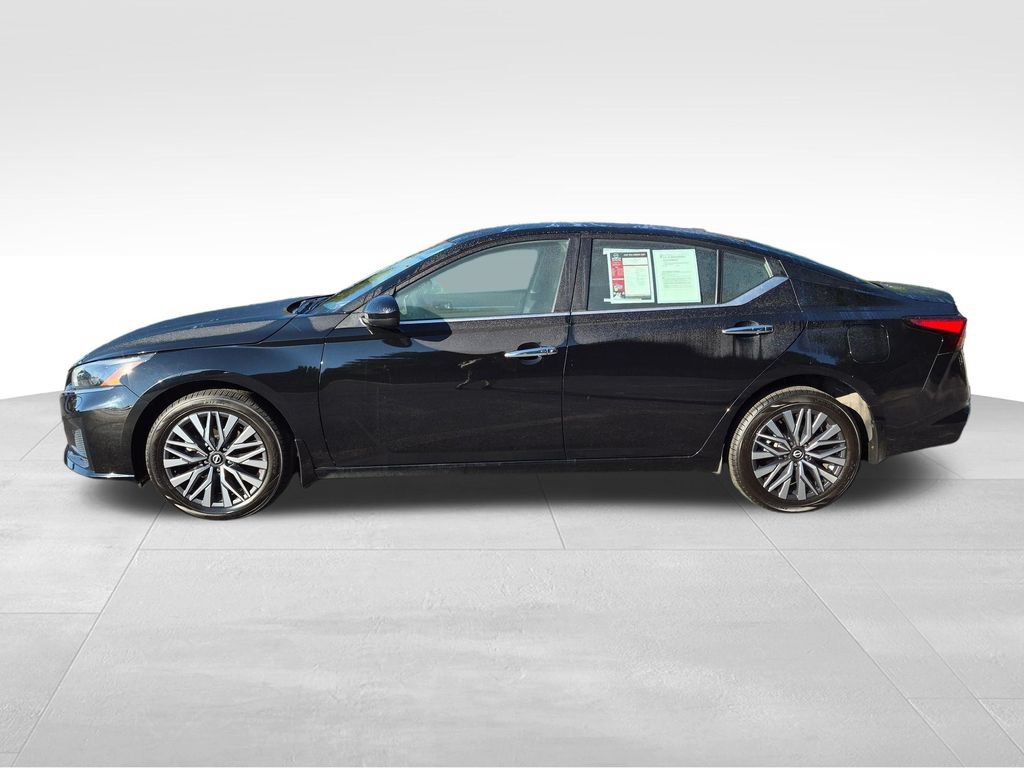 Certified 2023 Nissan Altima 2.5 SV AWD/4WD image 13