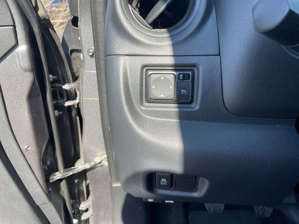 Used 2018 Nissan Versa S image 15