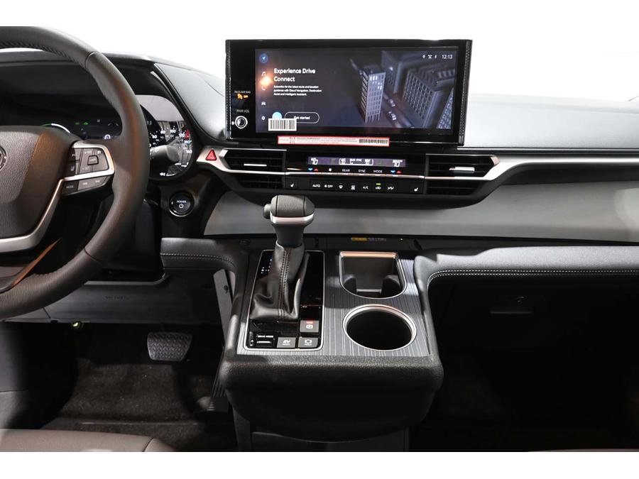 New 2025 Toyota Sienna XLE w/ XLE Plus Package image 23