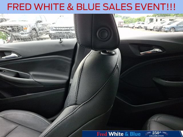 Used 2018 Chevrolet Cruze Premier FWD image 17