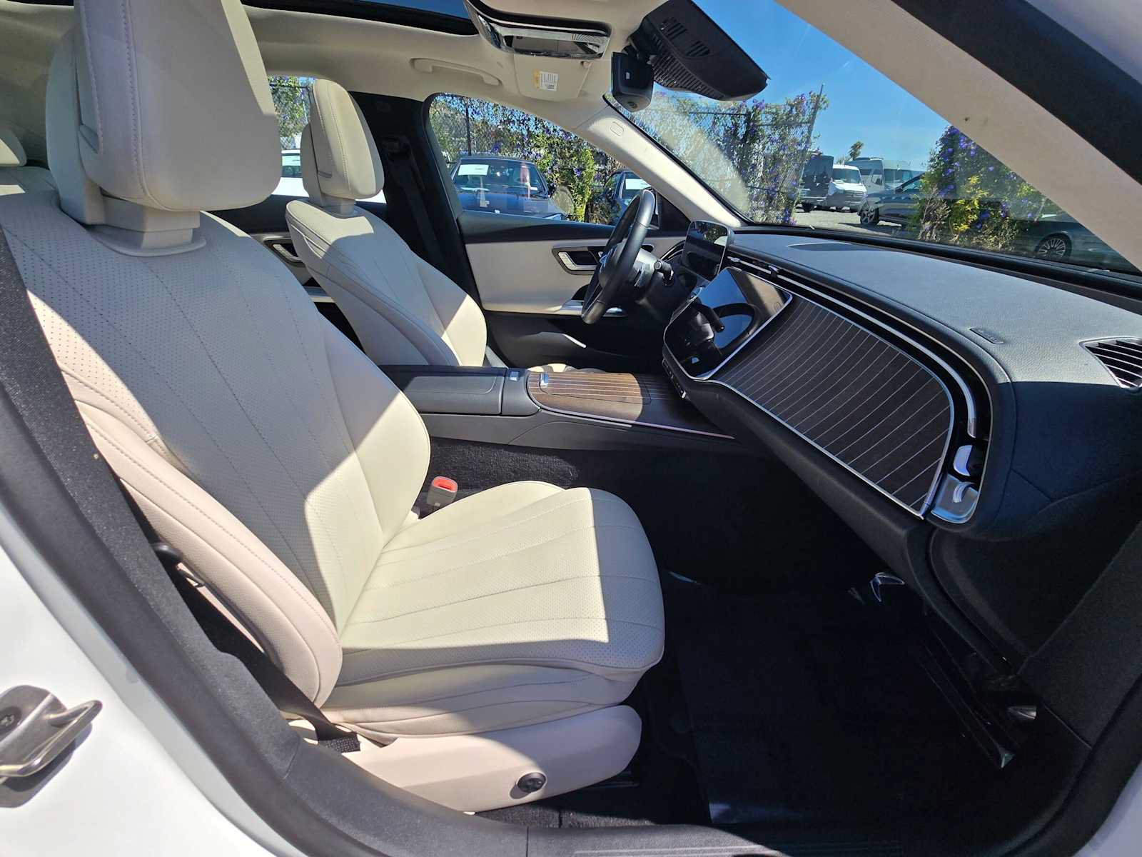 Used 2025 Mercedes-Benz E 350 Sedan w/ Winter Package image 11