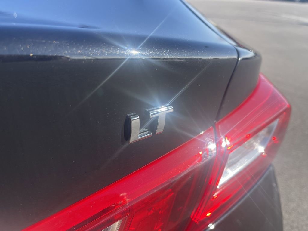 Used 2025 Chevrolet Malibu LT image 13
