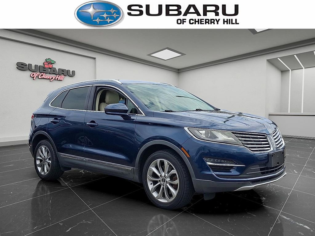 Used 2017 Lincoln MKC Select w/ Select Plus Package image 1