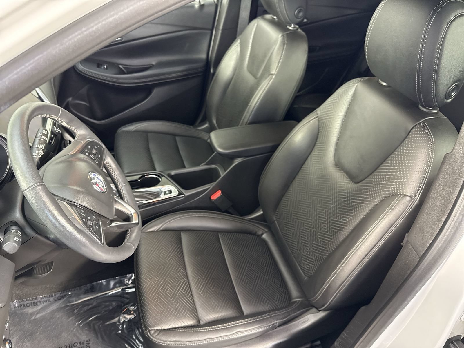 Used 2021 Buick Encore GX Essence FWD image 18