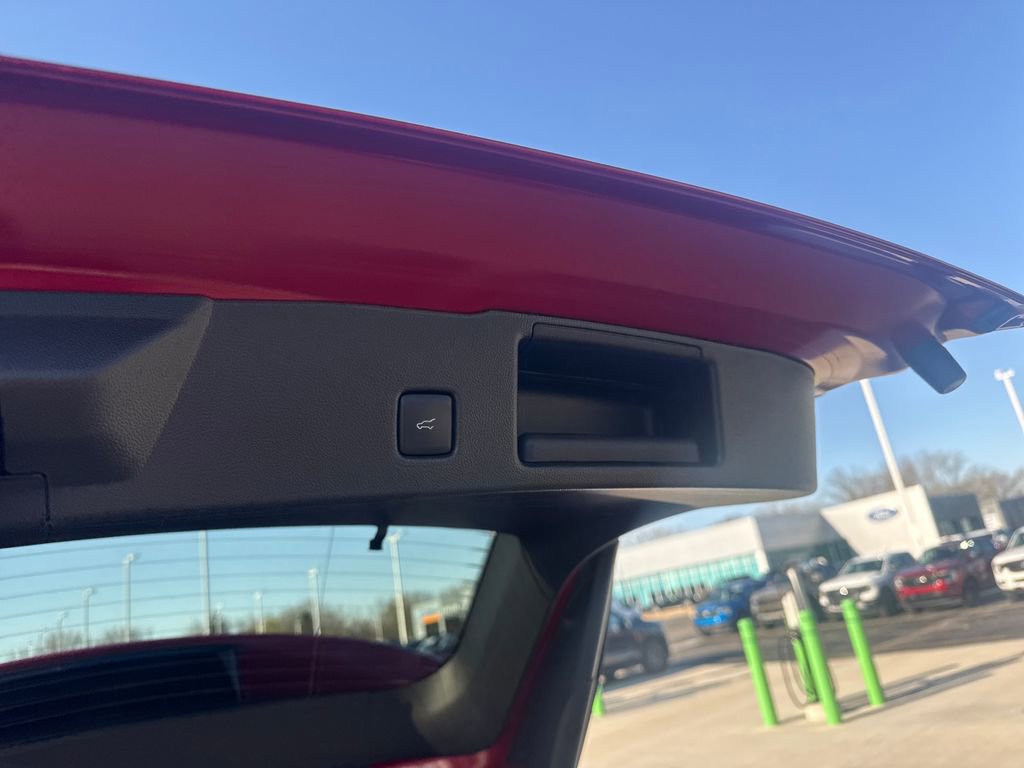 Used 2024 Ford Escape Platinum image 14