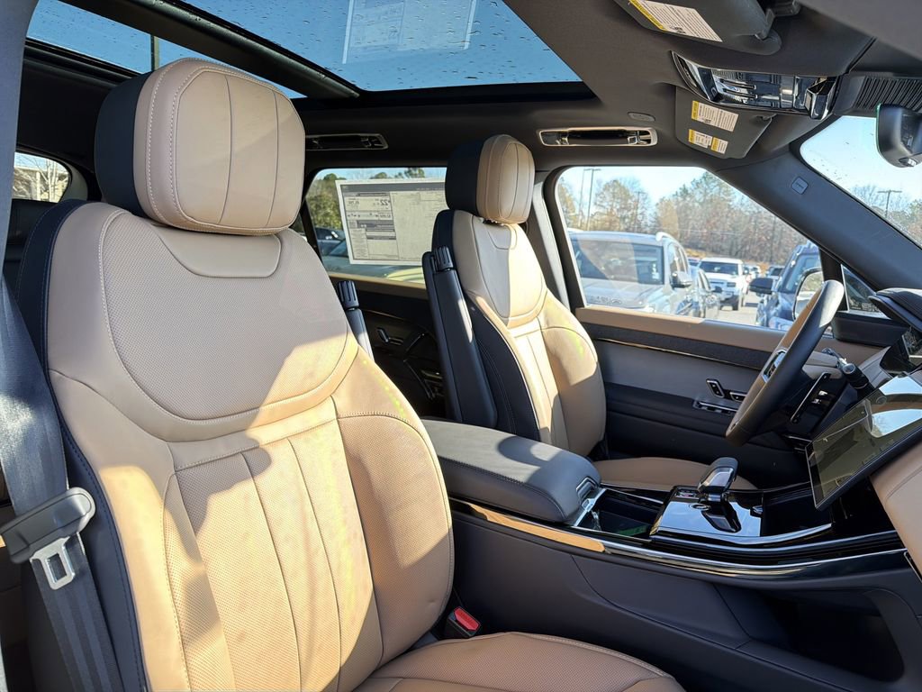 New 2026 Land Rover Range Rover Sport Dynamic SE image 17