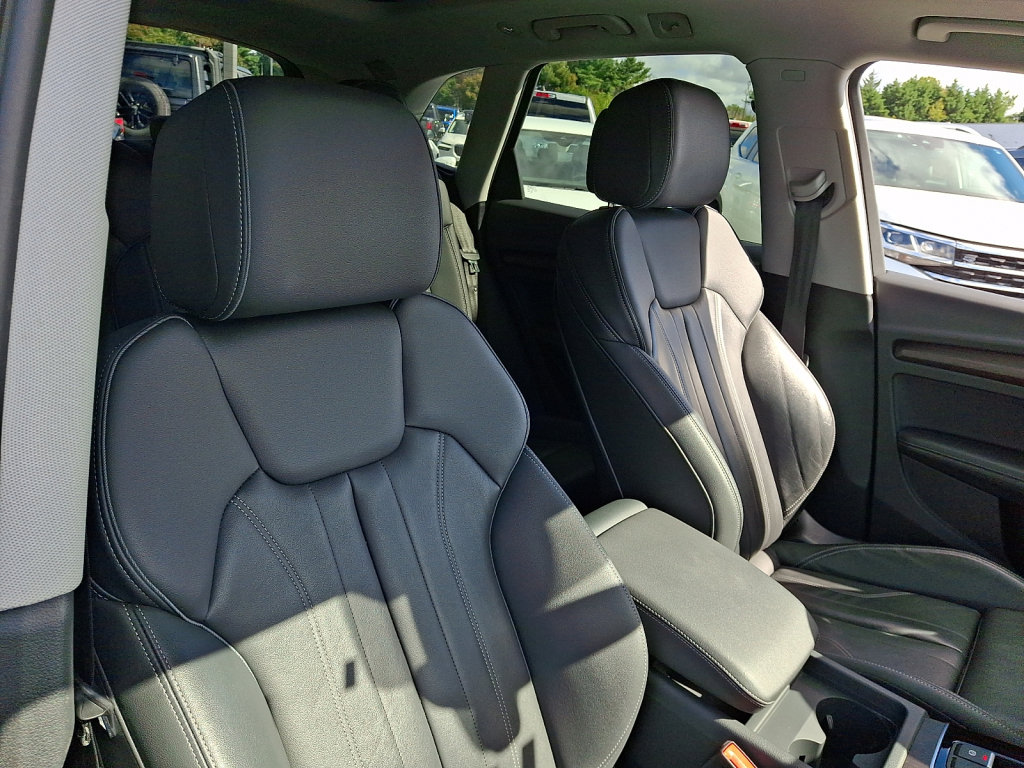Used 2024 Audi Q5 2.0T Premium Plus AWD/4WD image 13