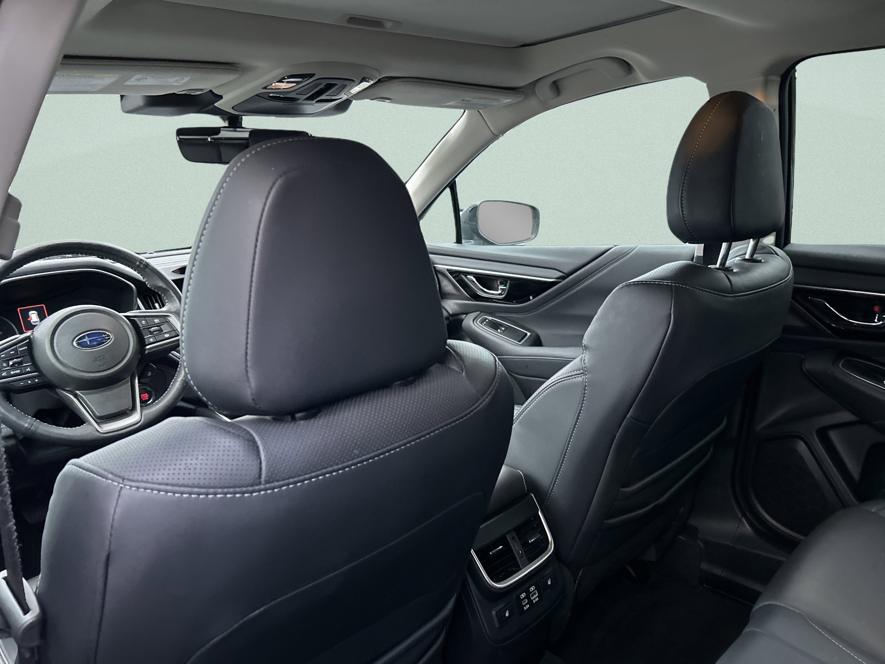 Used 2023 Subaru Outback Limited image 32