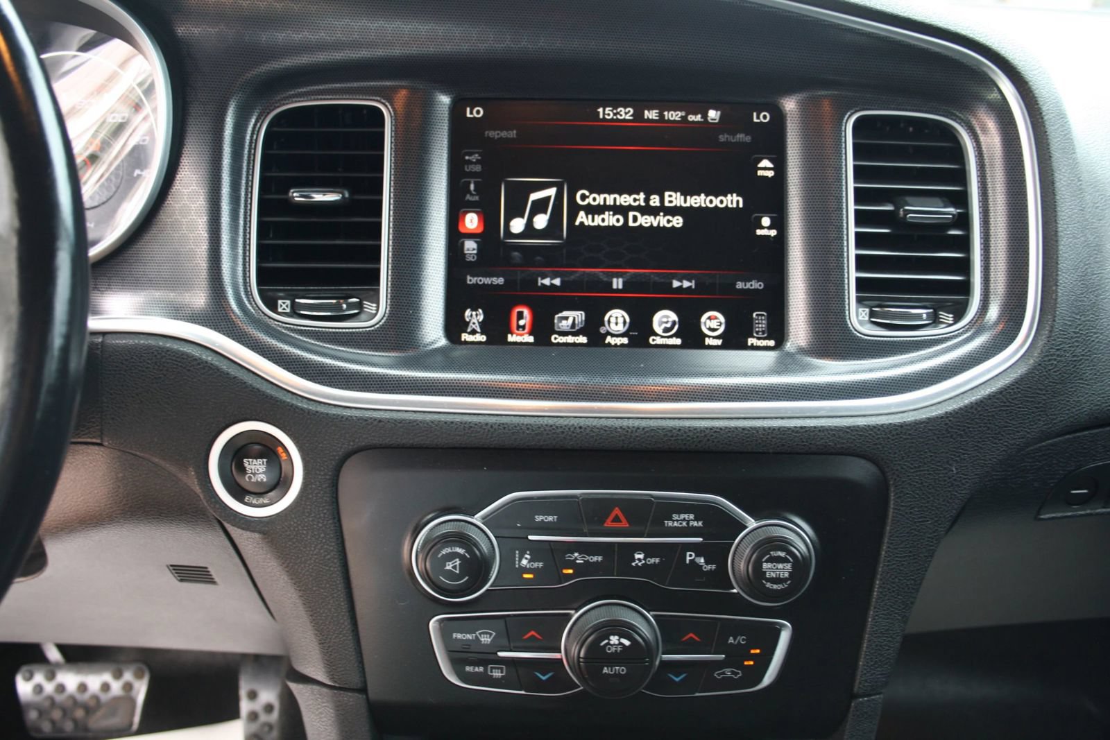 Used 2015 Dodge Charger R/T RWD image 23