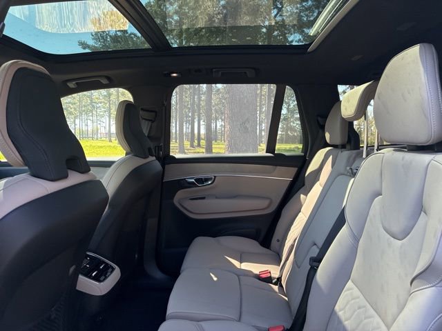 New 2026 Volvo XC90 B6 Plus w/ Protection Package Premier AWD/4WD image 23