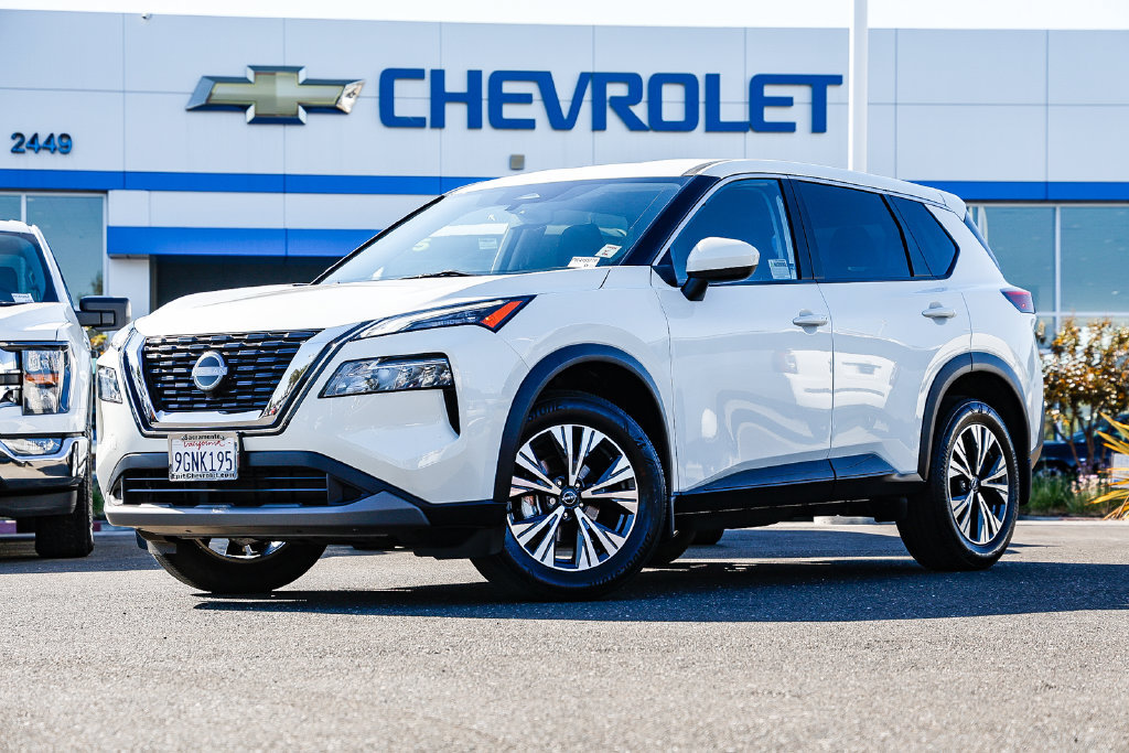 Used 2023 Nissan Rogue SV