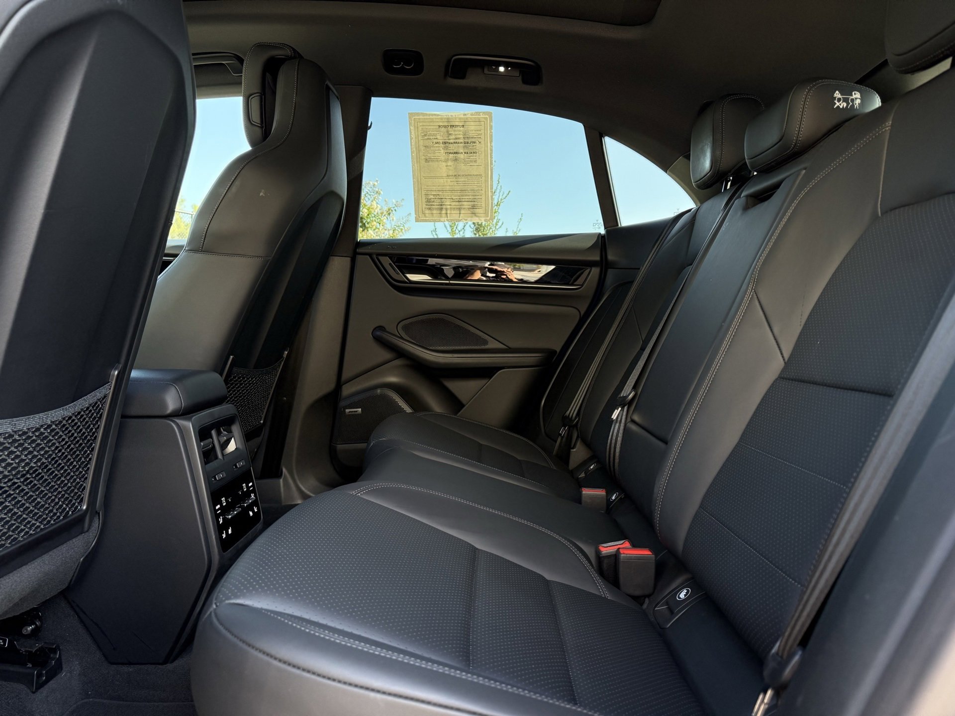 Used 2025 Porsche Macan Electric image 28