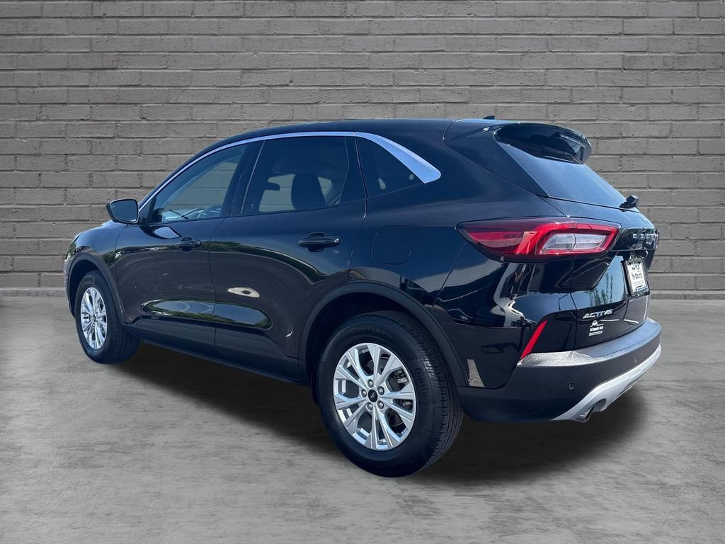 Used 2023 Ford Escape Active w/ Tech Pack #2 AWD/4WD image 5