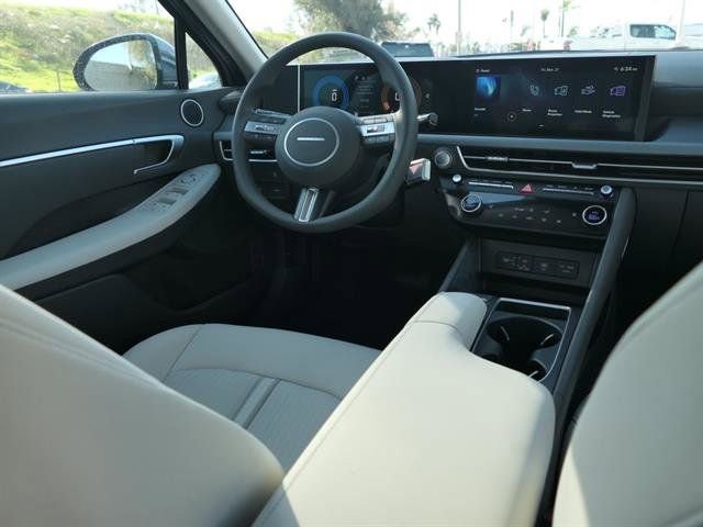 New 2025 Hyundai Sonata SEL image 24