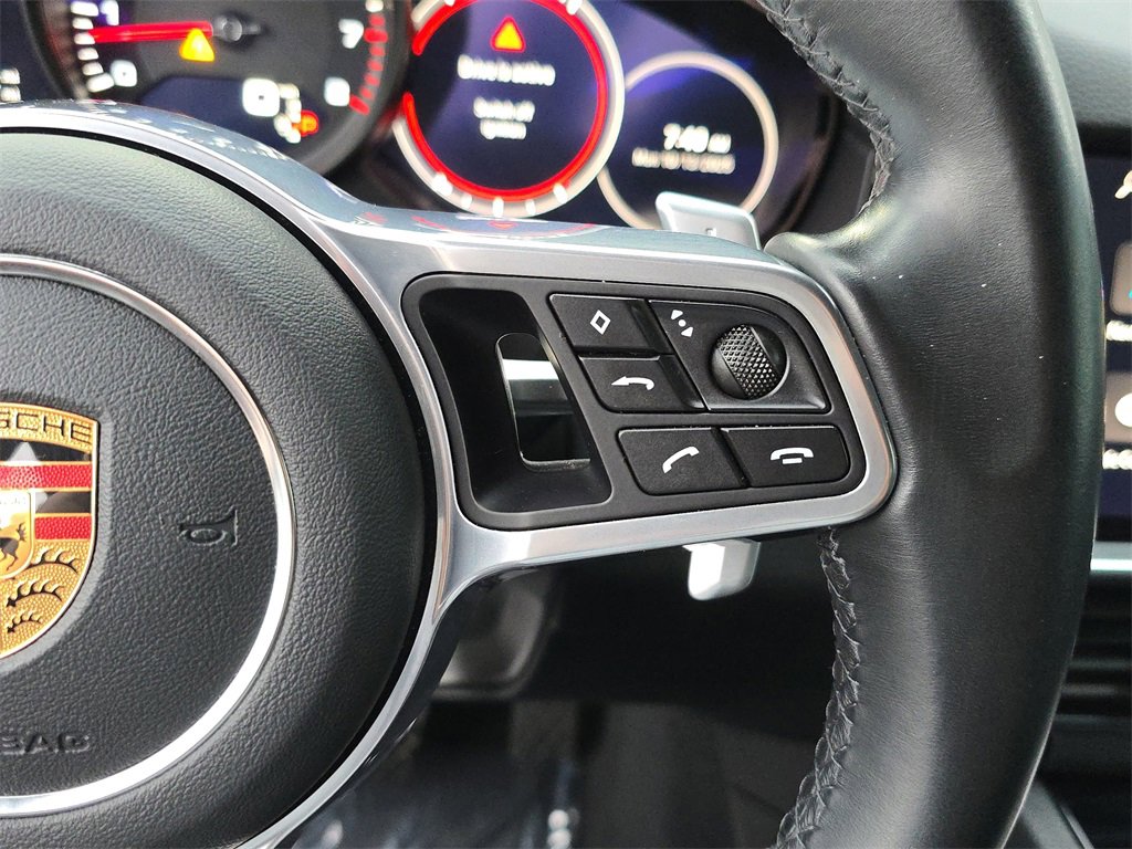 Used 2022 Porsche Cayenne image 25