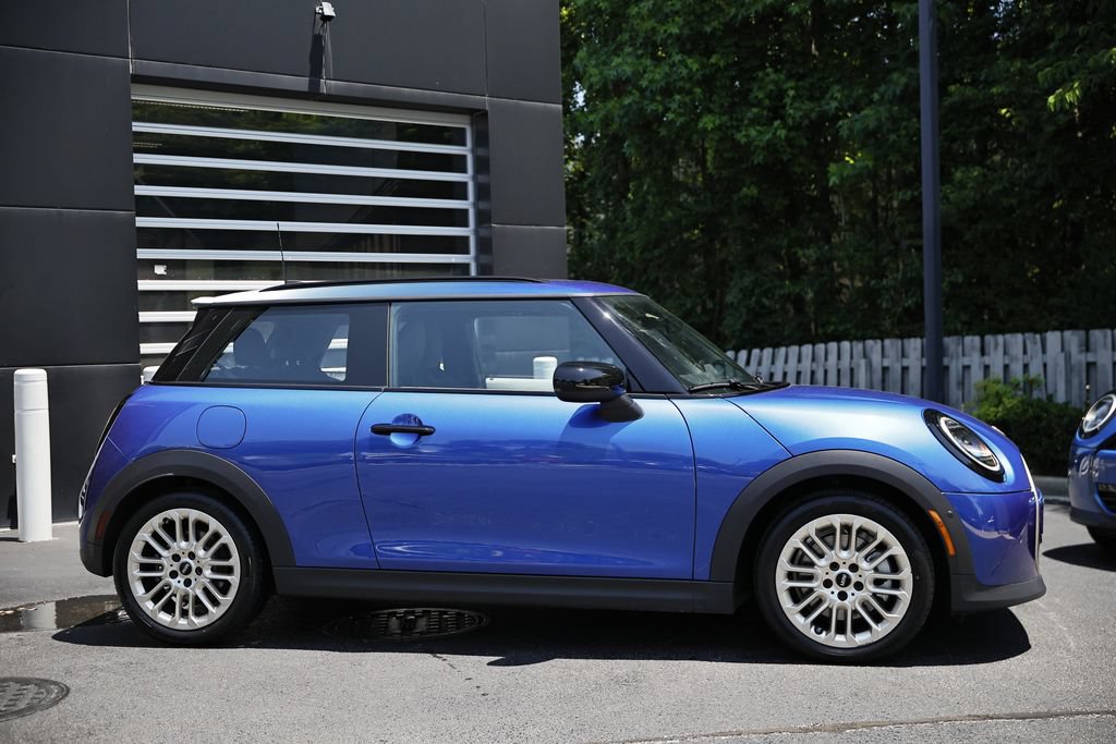 Used 2025 MINI Cooper S FWD image 3