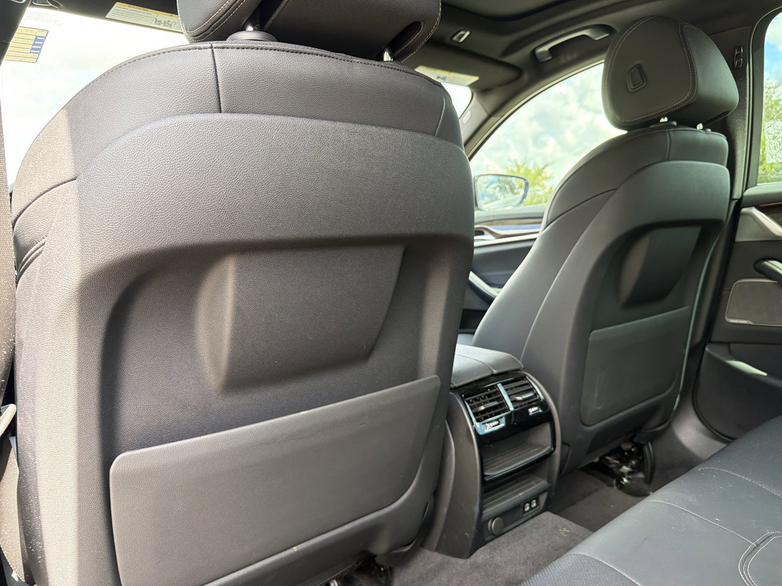 Used 2021 BMW 530i w/ Premium Package RWD image 19