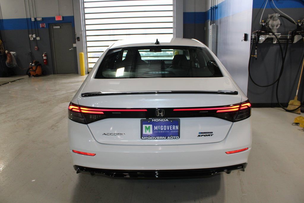Used 2025 Honda Accord Sport image 41