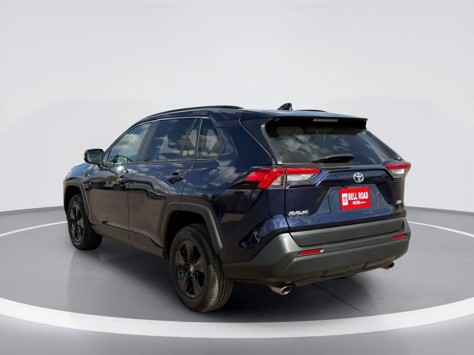 Used 2025 Toyota RAV4 XLE FWD image 6