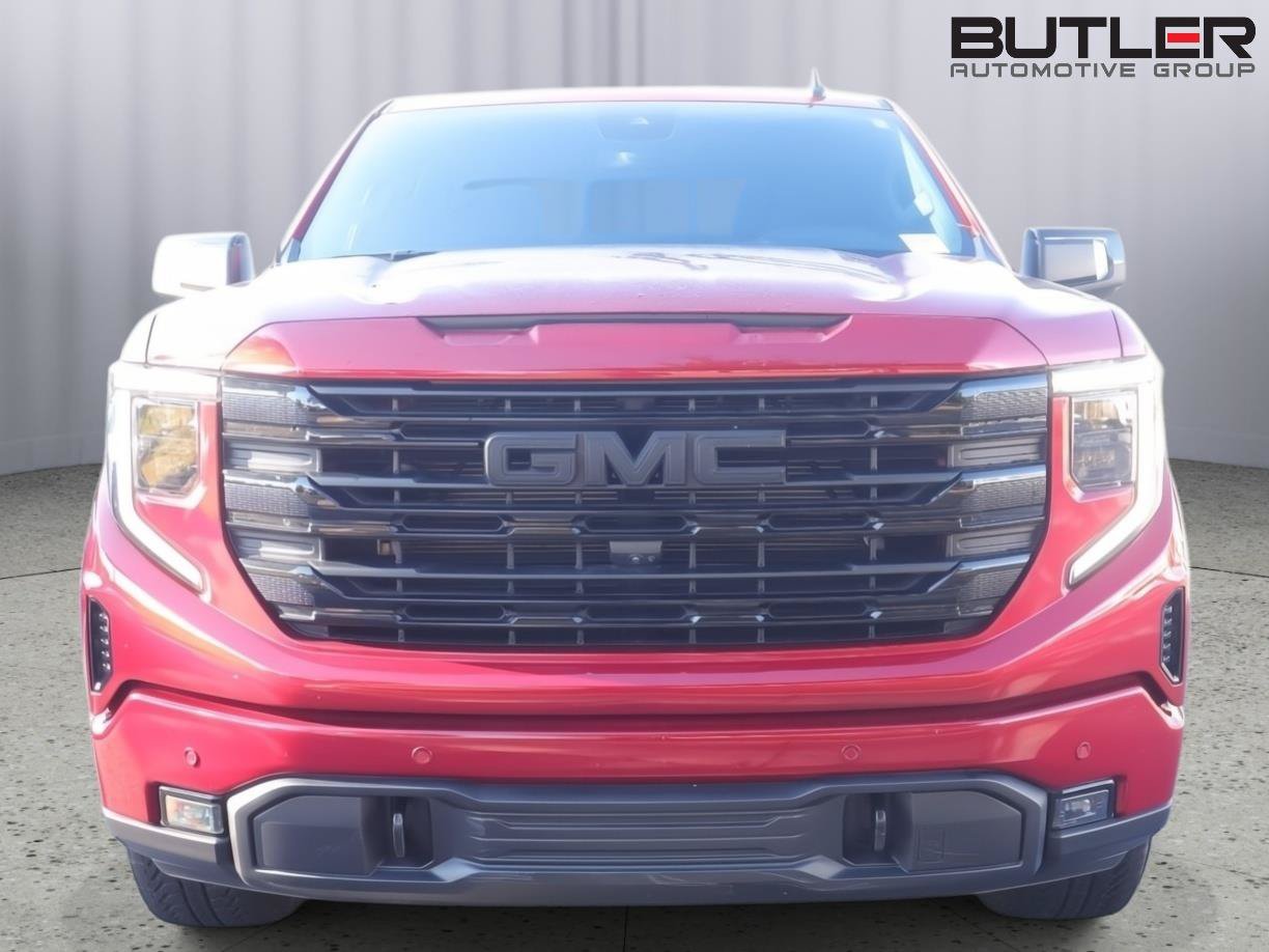 Used 2024 GMC Sierra 1500 Elevation w/ Preferred Package AWD/4WD image 2