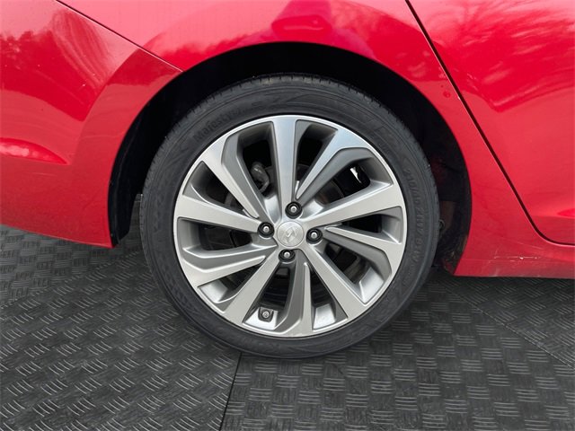 Used 2022 Hyundai Accent Limited image 14