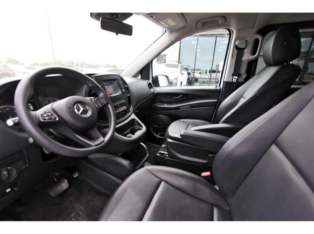 Used 2023 Mercedes-Benz Metris Passenger image 32