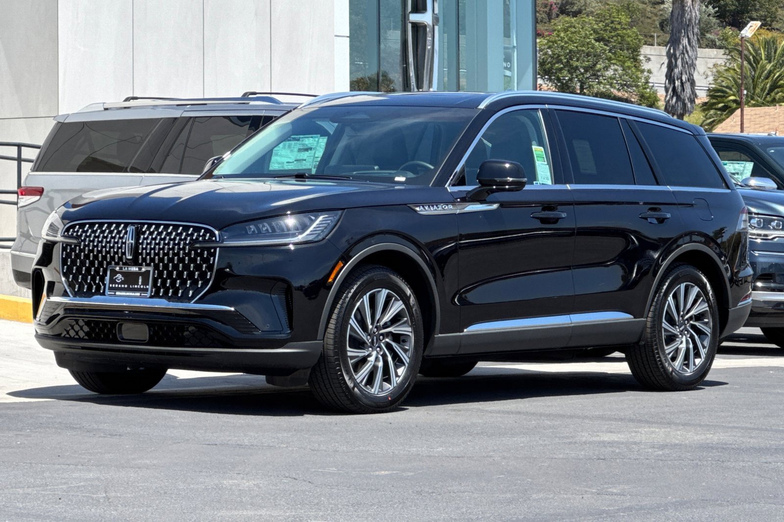 New 2025 Lincoln Aviator 2WD w/ Equipment Group 101A image 7