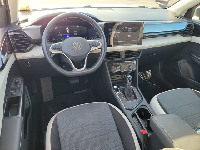 Certified 2025 Volkswagen Taos S FWD image 11