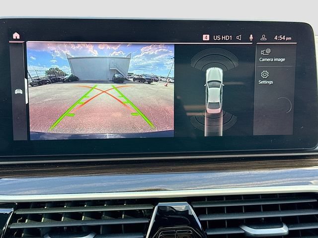 Used 2023 BMW 530i w/ Premium Package RWD image 35