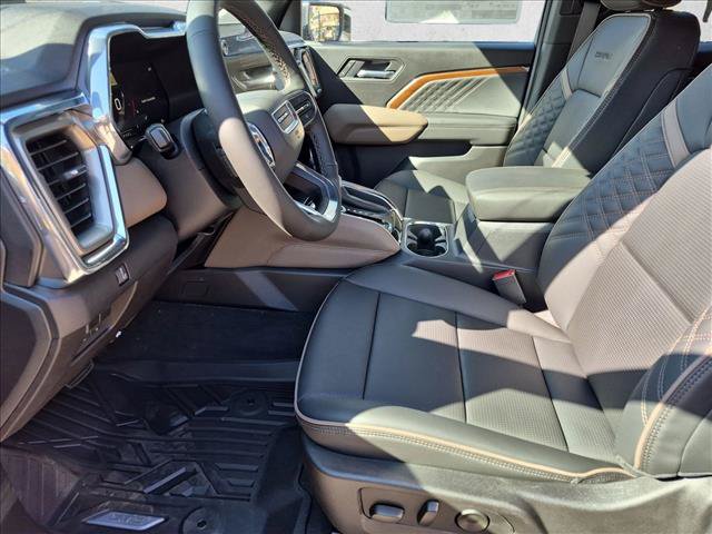 New 2026 GMC Canyon Denali AWD/4WD image 4