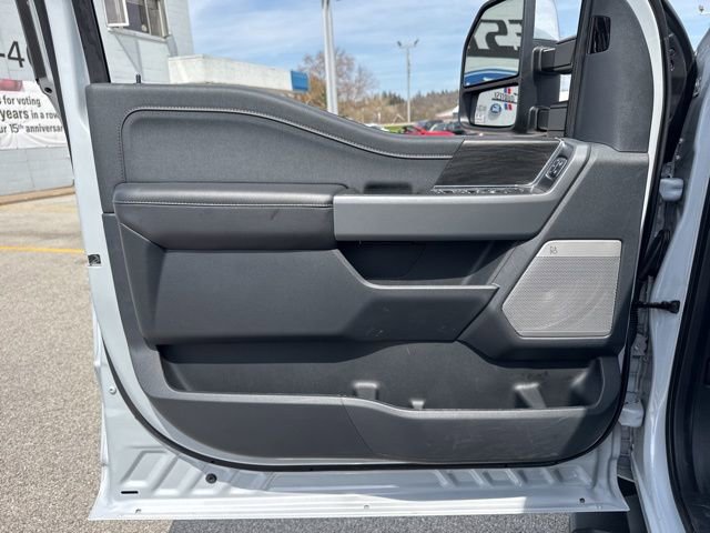 Used 2025 Ford F150 Lariat w/ Equipment Group 501A Mid AWD/4WD image 9