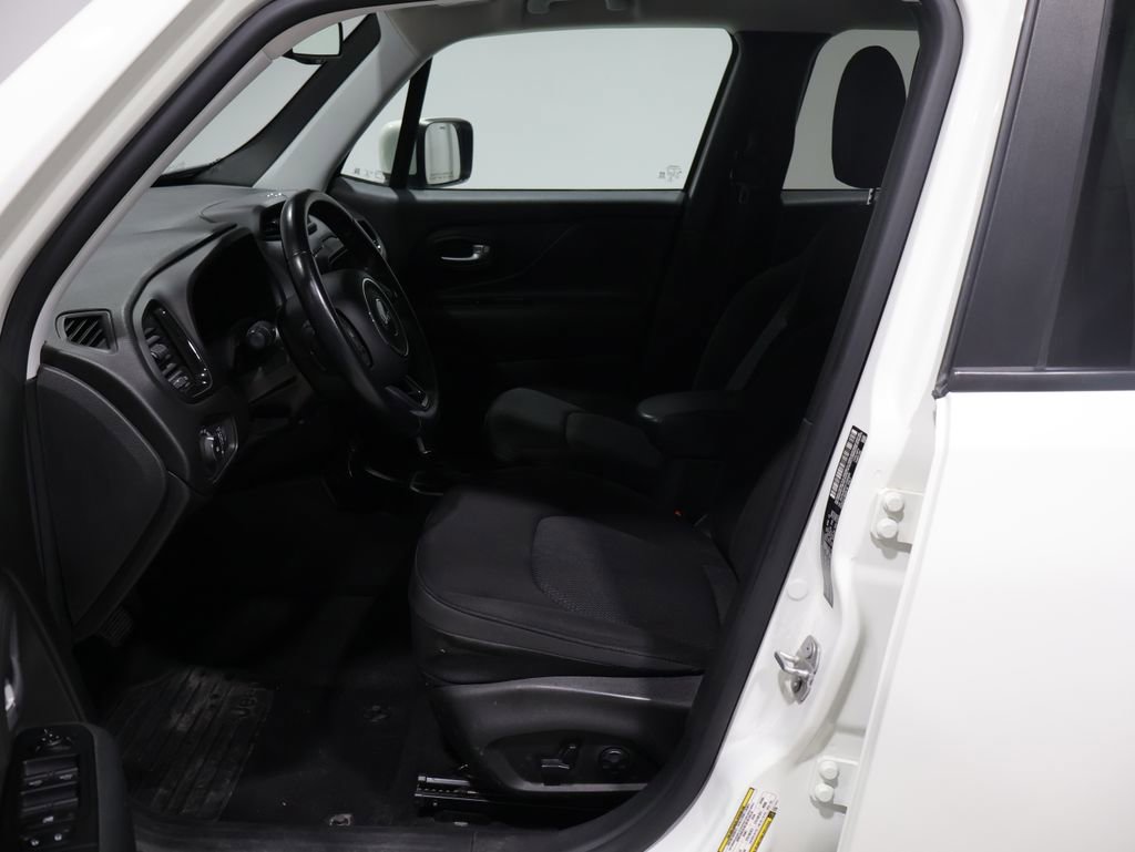 Used 2020 Jeep Renegade Altitude image 10