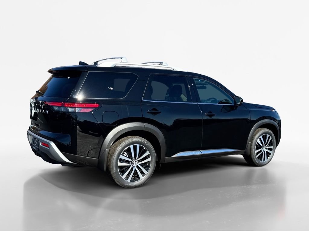 New 2025 Nissan Pathfinder Platinum image 6