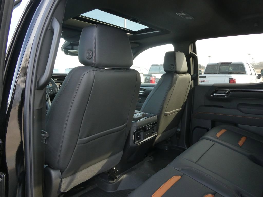 New 2026 GMC Sierra 1500 AT4 w/ AT4 Premium Package image 4