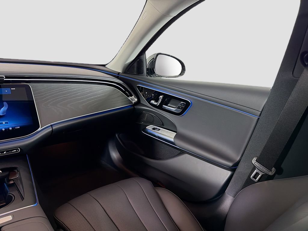 New 2026 Mercedes-Benz E 350 4MATIC Sedan image 26