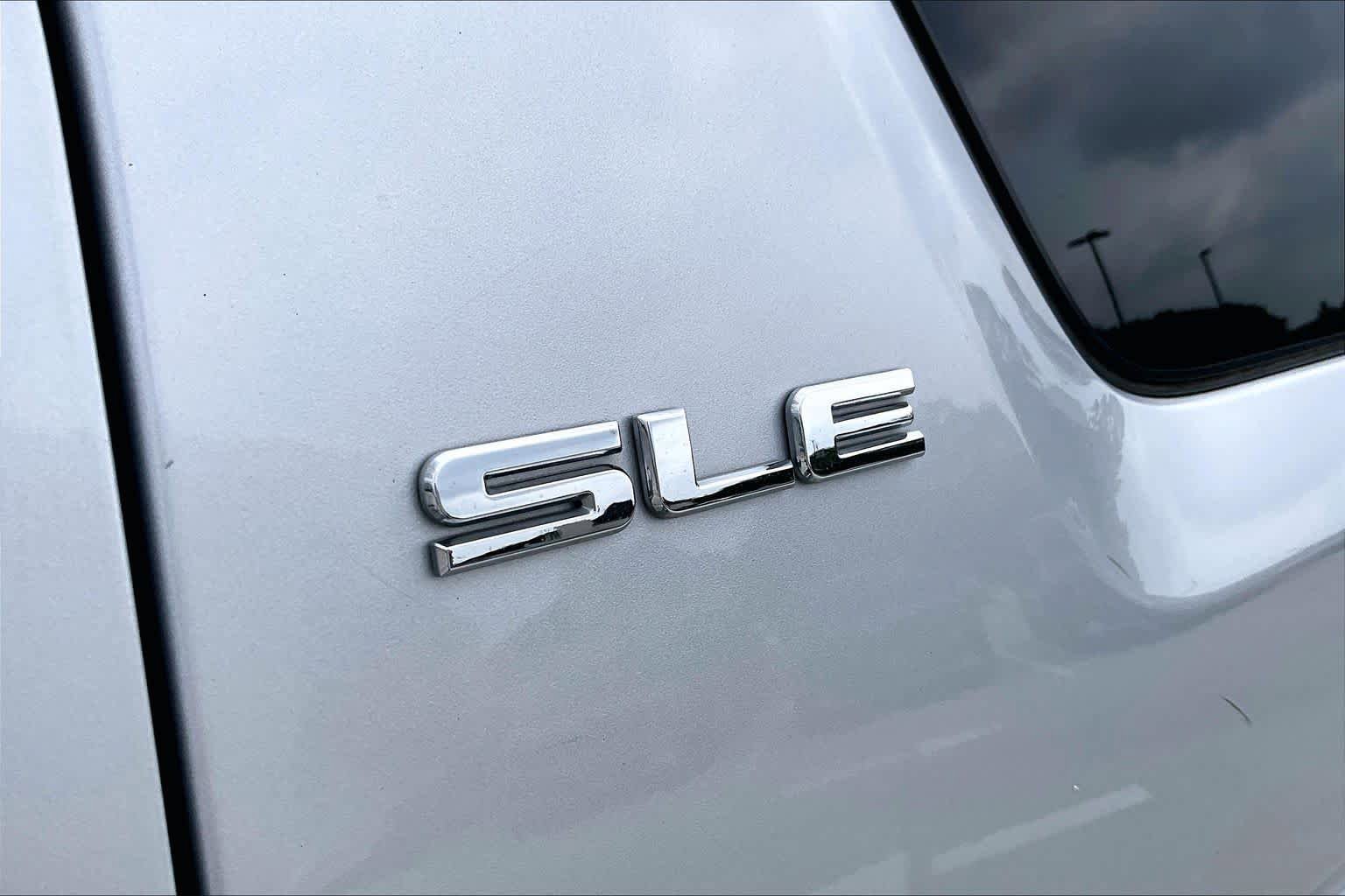 Used 2015 GMC Terrain SLE FWD image 10