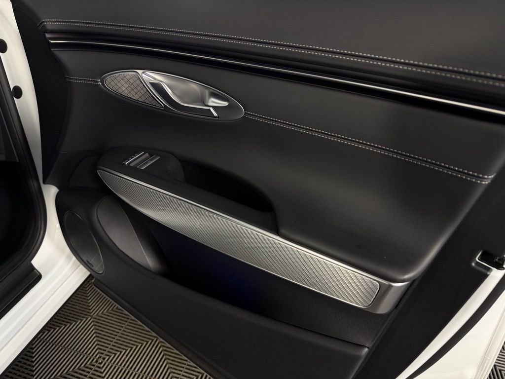 Used 2025 Genesis GV70 2.5T Sport Prestige w/ Sport Prestige Package AWD/4WD image 37